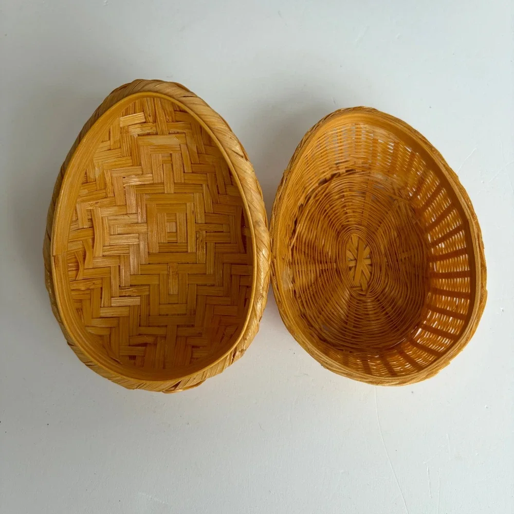 Vintage Woven Wicker Bunny Rabbit Basket Trinket Box Red Eyes Spring Decor